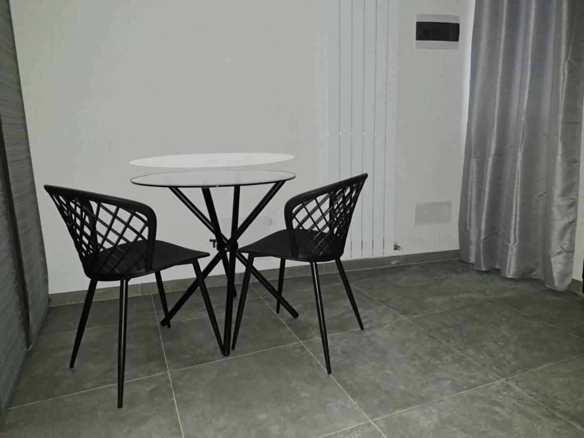 Alloggiamo Modena Buitenkant foto